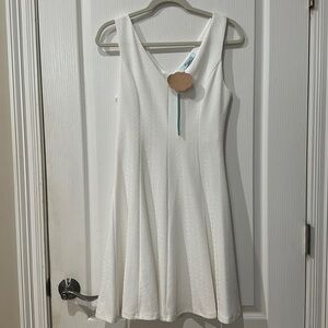She + sky size M white, V-neck sleeveless swing hem dress NWT